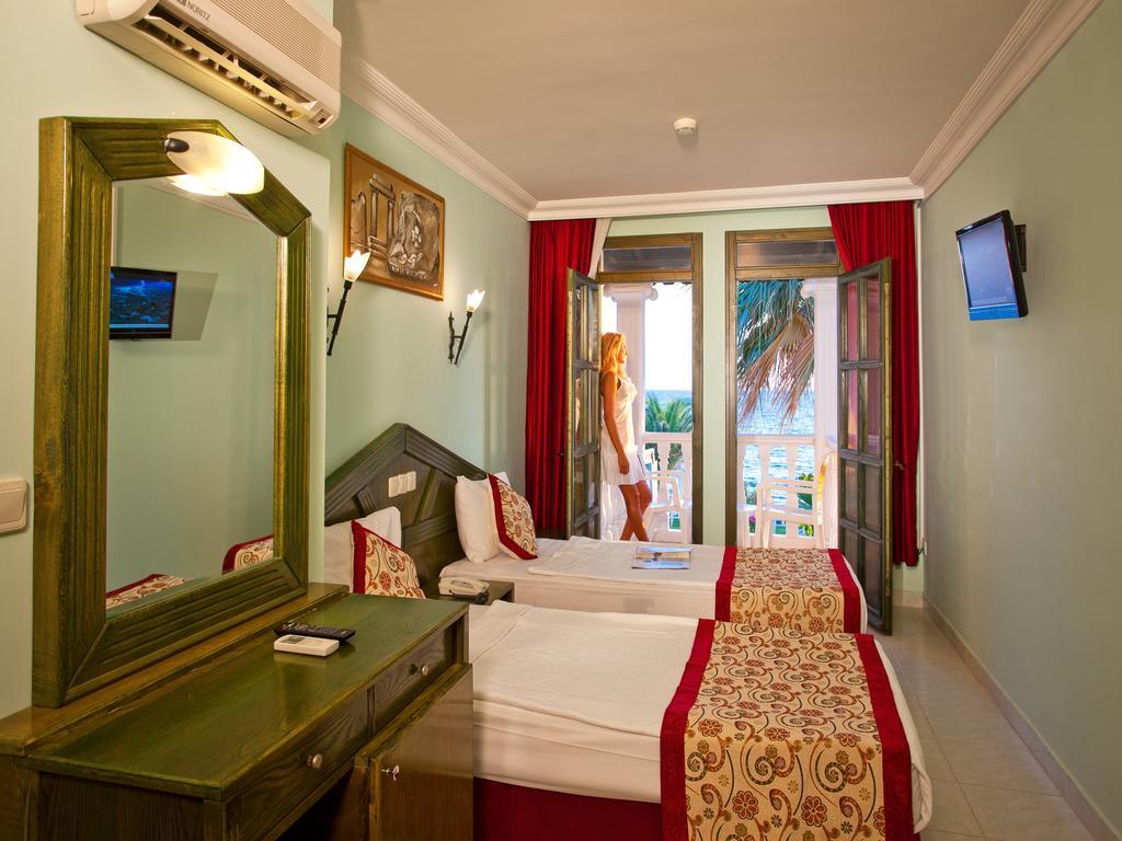 Club Tarhan Beach Didim Room photo